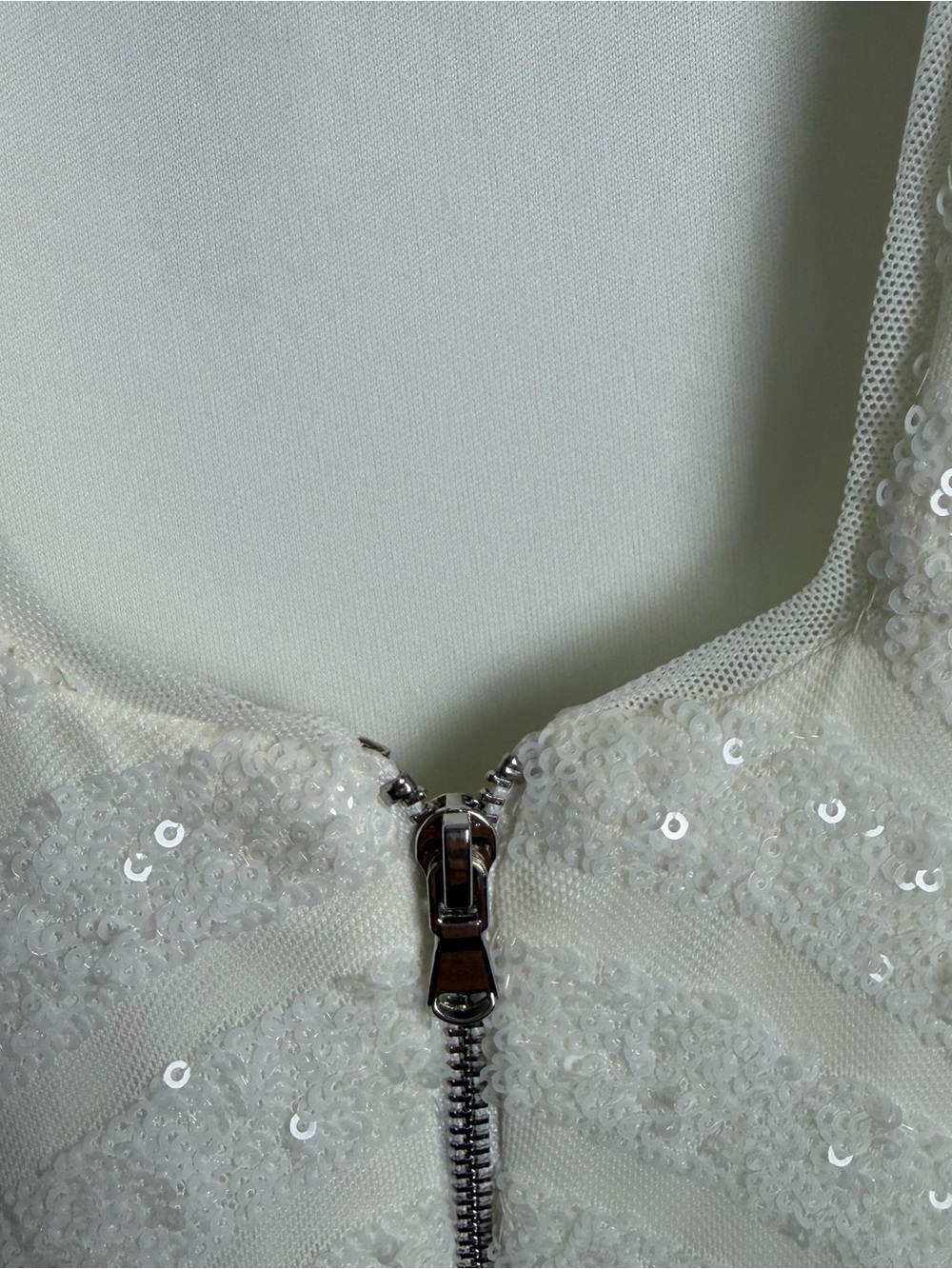 Vera Wang Ivory elegant Sequin Beaded Maxi Gown NWT - Picture 9 of 10